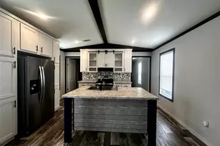 341 Antigua Dr, Point Blank, TX 77364 - Photo 7