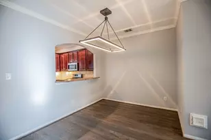 1742 French Village Dr, Houston, TX 77055 - Photo 5