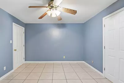 5518 Avenue Q, Galveston, TX 77551 - Photo 17