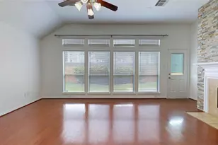 2001 Balsam Lake Ln, Pearland, TX 77584 - Photo 7