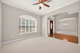 1319 Tahoe Valley Ln, Sugar Land, TX 77479 - Photo 9