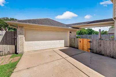 1319 Tahoe Valley Lane, Sugar Land, TX 77479 - Photo 3
