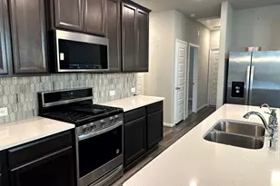 7072 Silverleaf Oak St, Conroe, TX 77304 - Photo 5