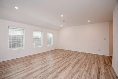 326 Stablebrook Street, Magnolia, TX 77354 - Photo 11
