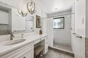 4710 Edison St, Houston, TX 77009 - Photo 7