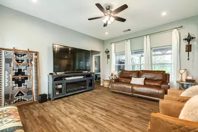 613 Winchester Trail, Angleton, TX 77515 - Photo 11