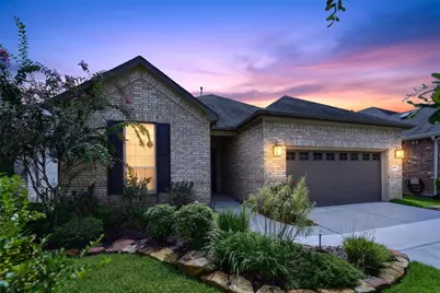 392 Connemara Drive, The Woodlands, TX 77382 - Photo 1