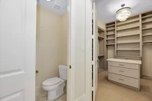 540 W 26th St, Houston, TX 77008 - Photo 29
