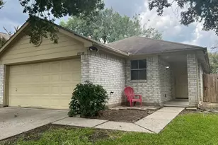 19530 Sandy Woods Dr, Tomball, TX 77375 - Photo 3