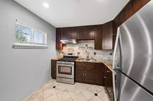 311 Hawthorne St, Houston, TX 77006 - Photo 9