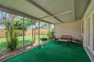 8018 Hammerly Blvd, Houston, TX 77055 - Photo 25