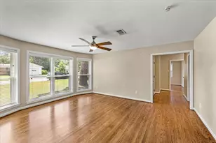1439 Shadow Bend Dr, Houston, TX 77043 - Photo 5