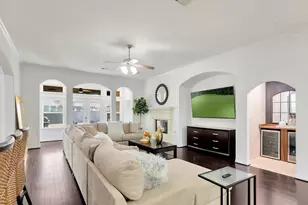 51 Prairie Falcon, The Woodlands, TX 77389 - Photo 3