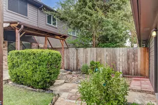 2243 Broadlawn Dr, Houston, TX 77058 - Photo 37