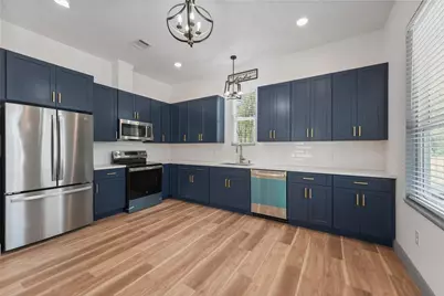 200 Canary Street, Point Blank, TX 77364 - Photo 9