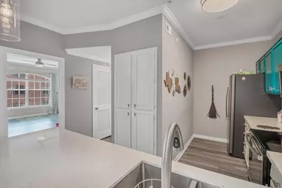 2111 Welch Street #B201, Houston, TX 77019 - Photo 7