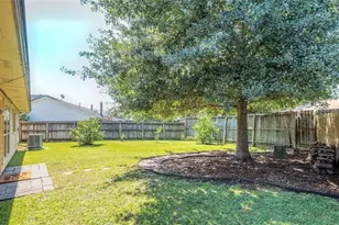 1623 Jo Ann Ln, Sugar Land, TX 77498 - Photo 21