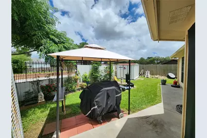 104 Portulaca Street, Lake Jackson, TX 77566 - Photo 35