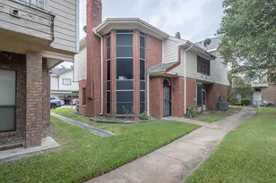 8320 Wild Rose St, Houston, TX 77083 - Photo 21