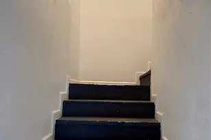 8 Bayvilla St, Baytown, TX 77520 - Photo 5