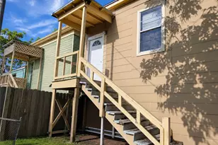 1513 J H Clouser St, Galveston, TX 77550 - Photo 1