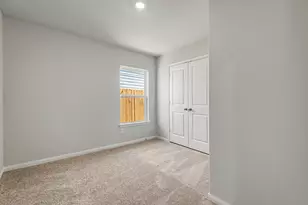8228 Sunberry Shadow Dr, Houston, TX 77016 - Photo 7