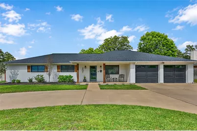 207 Briar Ridge Drive, Bellville, TX 77418 - Photo 1