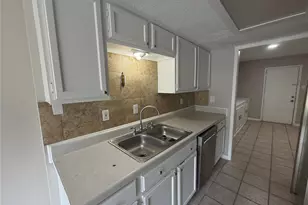 1524 Poplar Cove St, La Porte, TX 77571 - Photo 7