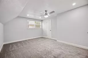10802 Sagetrail Dr, Houston, TX 77089 - Photo 19