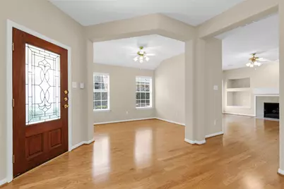 10 W Foxbriar Forest Circle, The Woodlands, TX 77382 - Photo 5