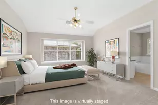 10 W Foxbriar Forest Cir, The Woodlands, TX 77382 - Photo 17