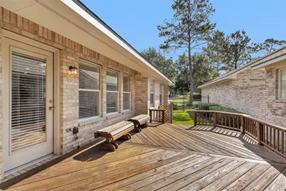 10 W Foxbriar Forest Circle, The Woodlands, TX 77382 - Photo 31