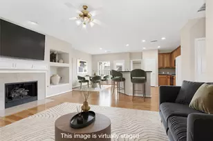 10 W Foxbriar Forest Cir, The Woodlands, TX 77382 - Photo 13