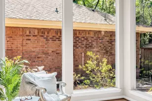 22 Cedar Chase Pl, The Woodlands, TX 77381 - Photo 17