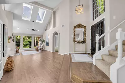22 Cedar Chase Place, The Woodlands, TX 77381 - Photo 5