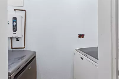 2616 45th Street, Galveston, TX 77550 - Photo 17