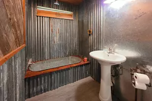 437 E Lumbermans Rd, Onalaska, TX 77360 - Photo 5