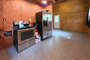 437 E Lumbermans Rd, Onalaska, TX 77360 - Photo 7