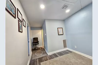 9321 Pagewood Lane, Houston, TX 77063 - Photo 7