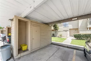 9321 Pagewood Ln, Houston, TX 77063 - Photo 13