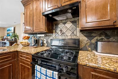 501 County Road 2276, Cleveland, TX 77327 - Photo 17