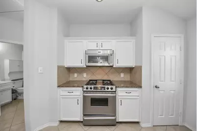 943 W Heights Hollow Lane, Houston, TX 77007 - Photo 17