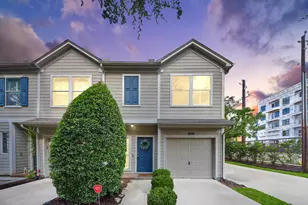 943 W Heights Hollow Ln, Houston, TX 77007 - Photo 1