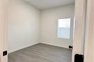 328 Clearwater St, Houston, TX 77029 - Photo 7