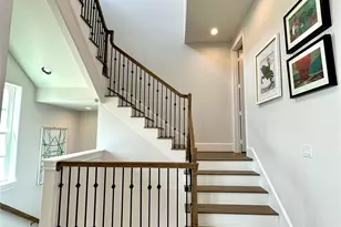 11057 Chatterton Dr, Houston, TX 77043 - Photo 5