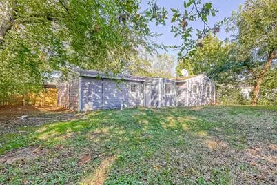 5102 Lyndhurst Drive, Houston, TX 77033 - Photo 13
