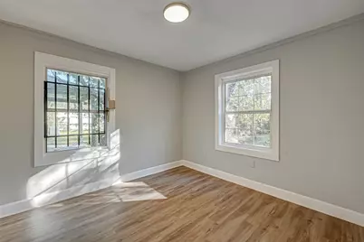 5102 Lyndhurst Drive, Houston, TX 77033 - Photo 11