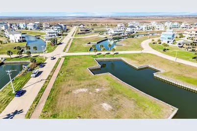 30 Long Key, Hitchcock, TX 77563 - Photo 5