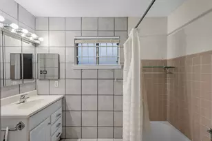 7230 Redding Rd, Houston, TX 77036 - Photo 13