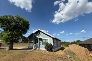 700 Burleson St, Brenham, TX 77833 - Photo 3